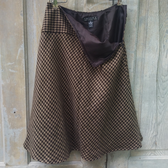 Brown Houndstooth Skirt - Picture 3 of 6